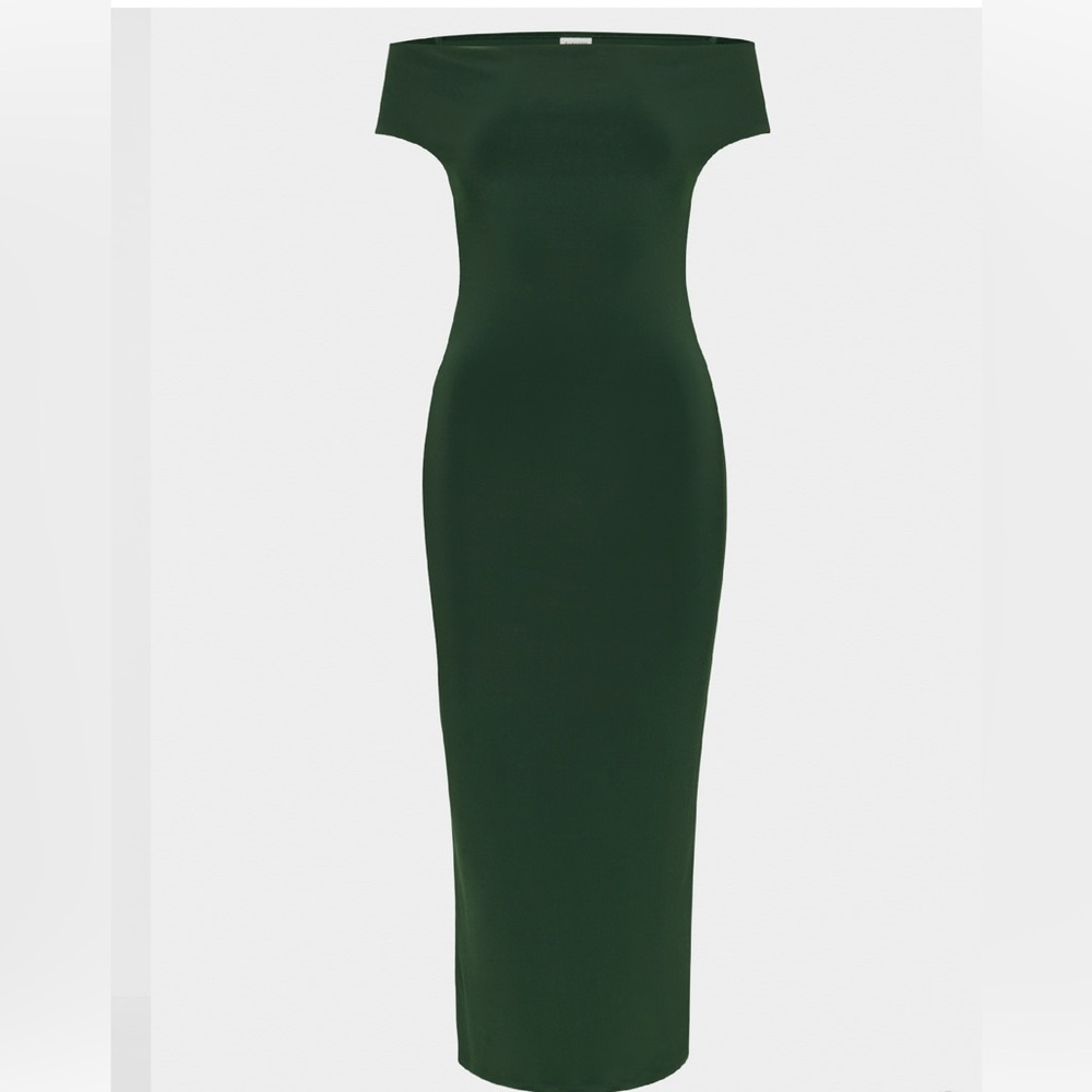Aritzia Babaton Array Off-Shoulder Dress